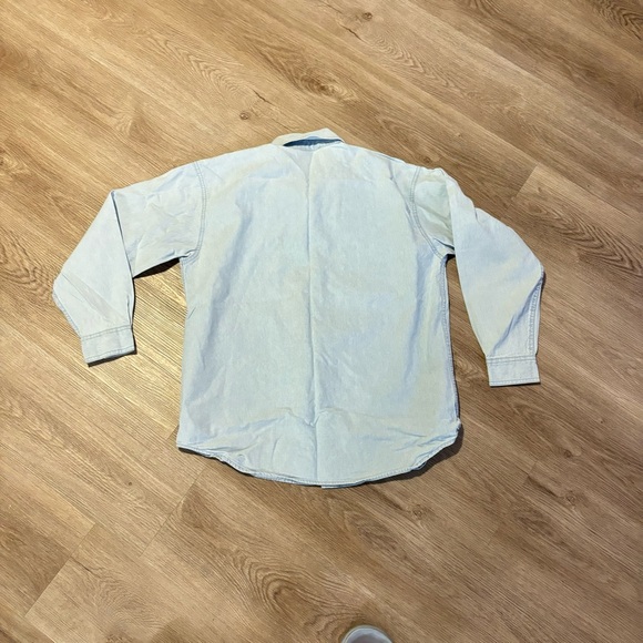 Warner Bros Studio Tom and Jerry Button Up - Picture 6 of 6